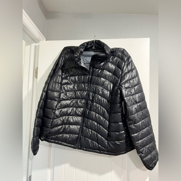 Old Navy Jackets & Blazers - NEW NWT Old Navy black shiny thin puffer jacket‎ coat 2x XXL